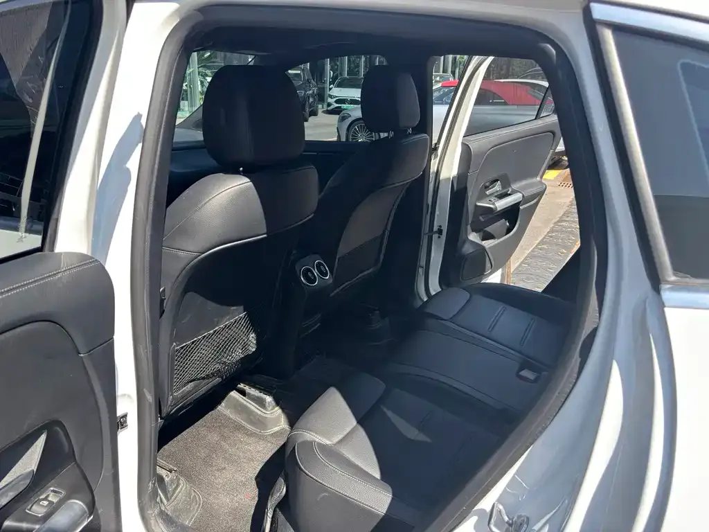Mercedes-Benz GLA — фото 3