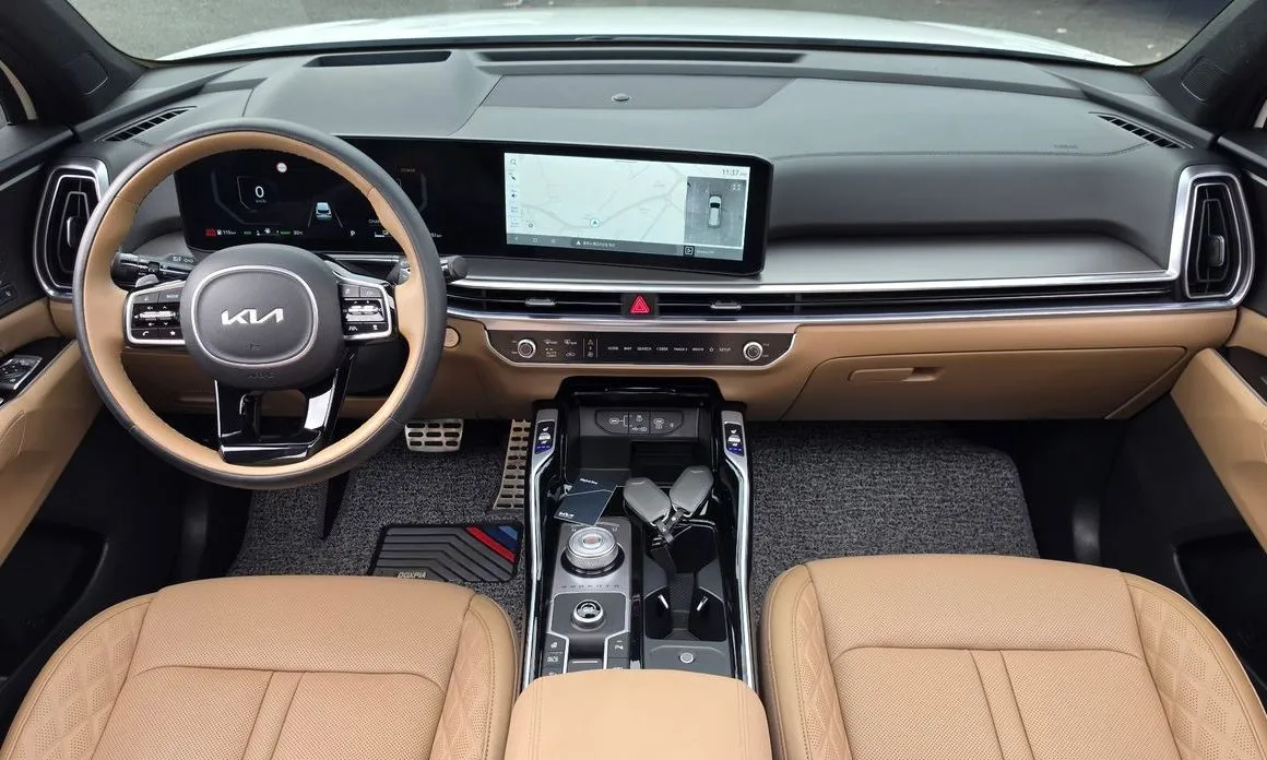 Kia Sorento — фото 10