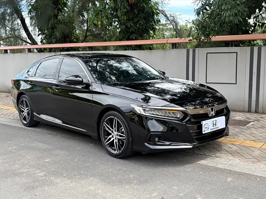 Honda Accord — фото 5