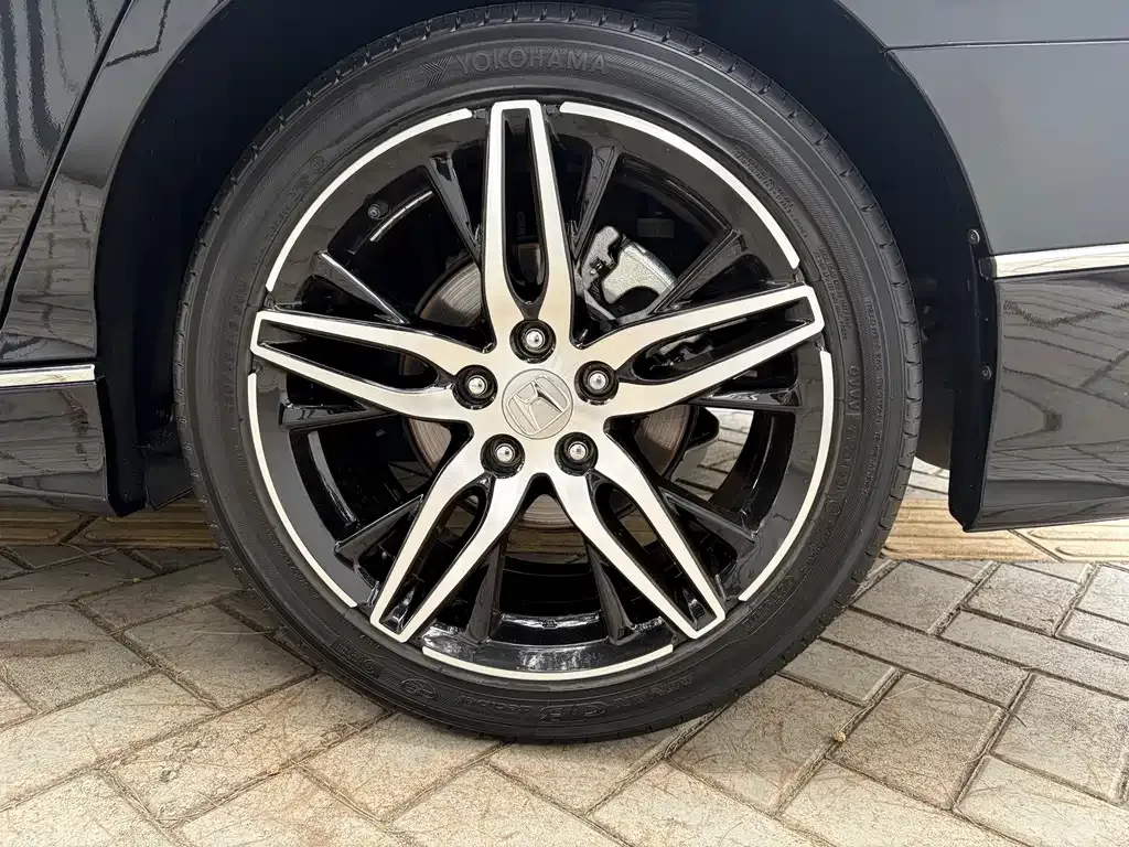Honda Accord — фото 4