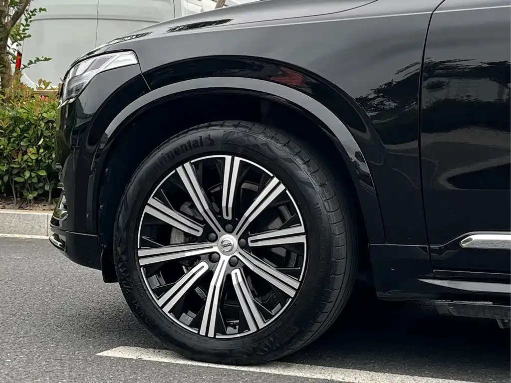 Volvo XC90 — фото 4
