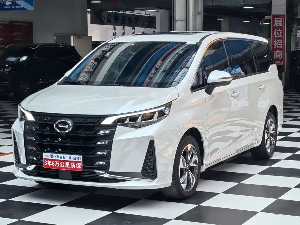GAC Motor Trumpchi M6 — фото 1