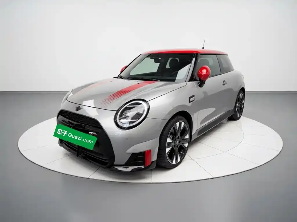 MINI MINI JCW EV — фото 1