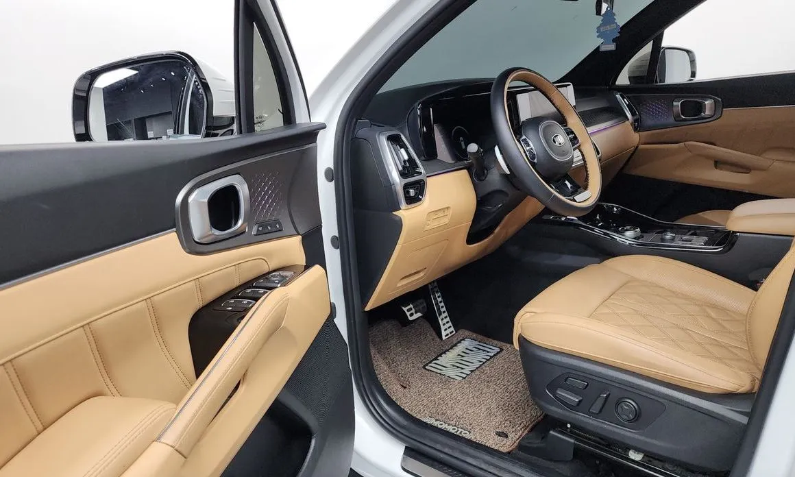 Kia Sorento — фото 7