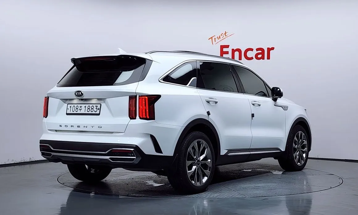 Kia Sorento — фото 5