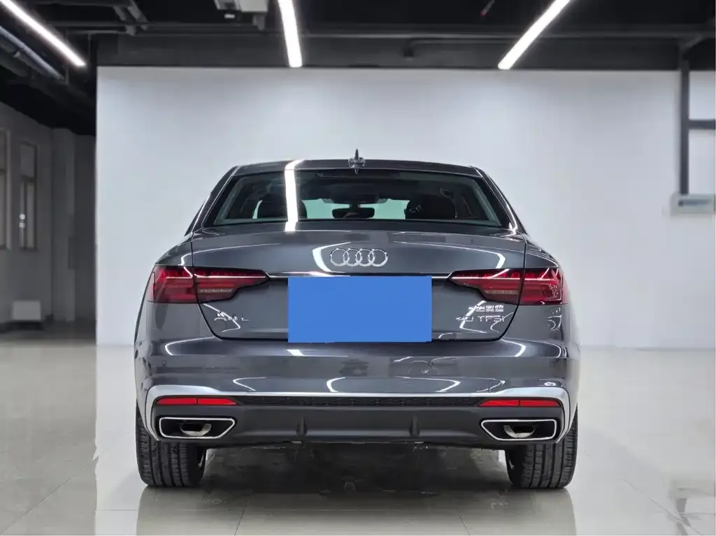 Audi A4L — фото 2