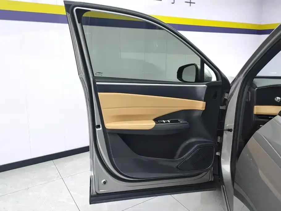 Geely Galaxy L7 — фото 6