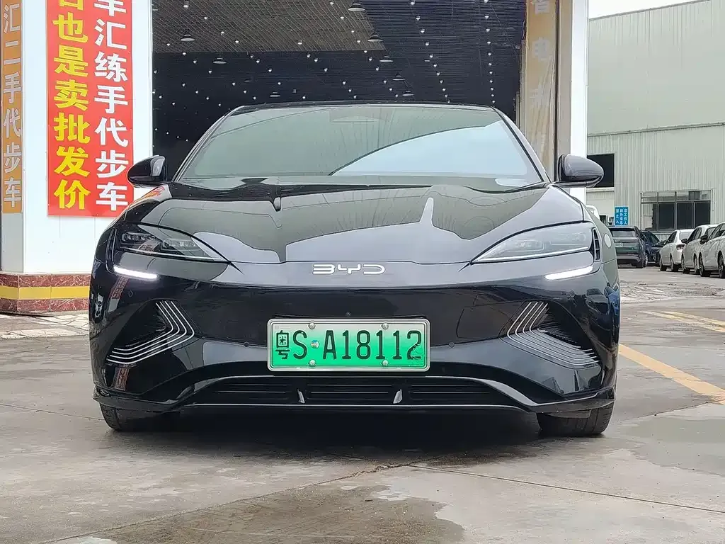 BYD Seal — фото 10