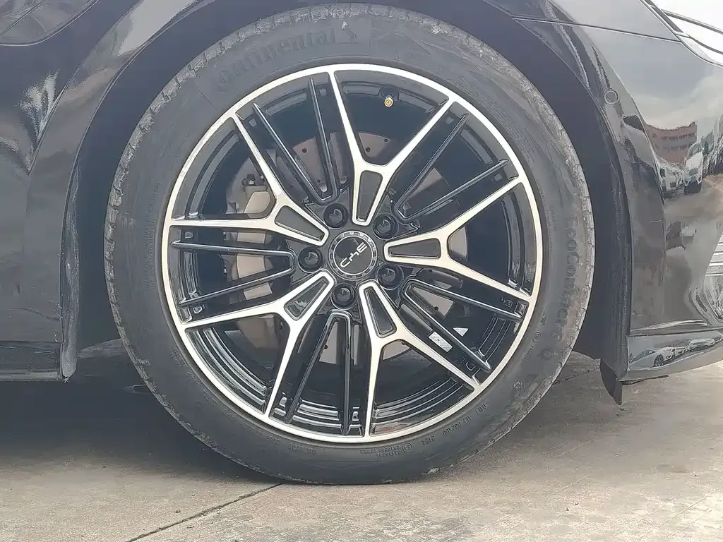 BYD Seal — фото 8