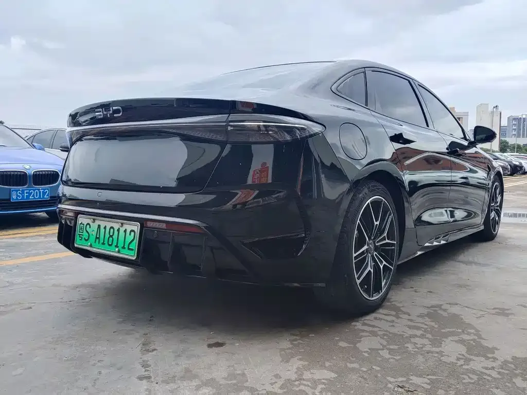 BYD Seal — фото 2