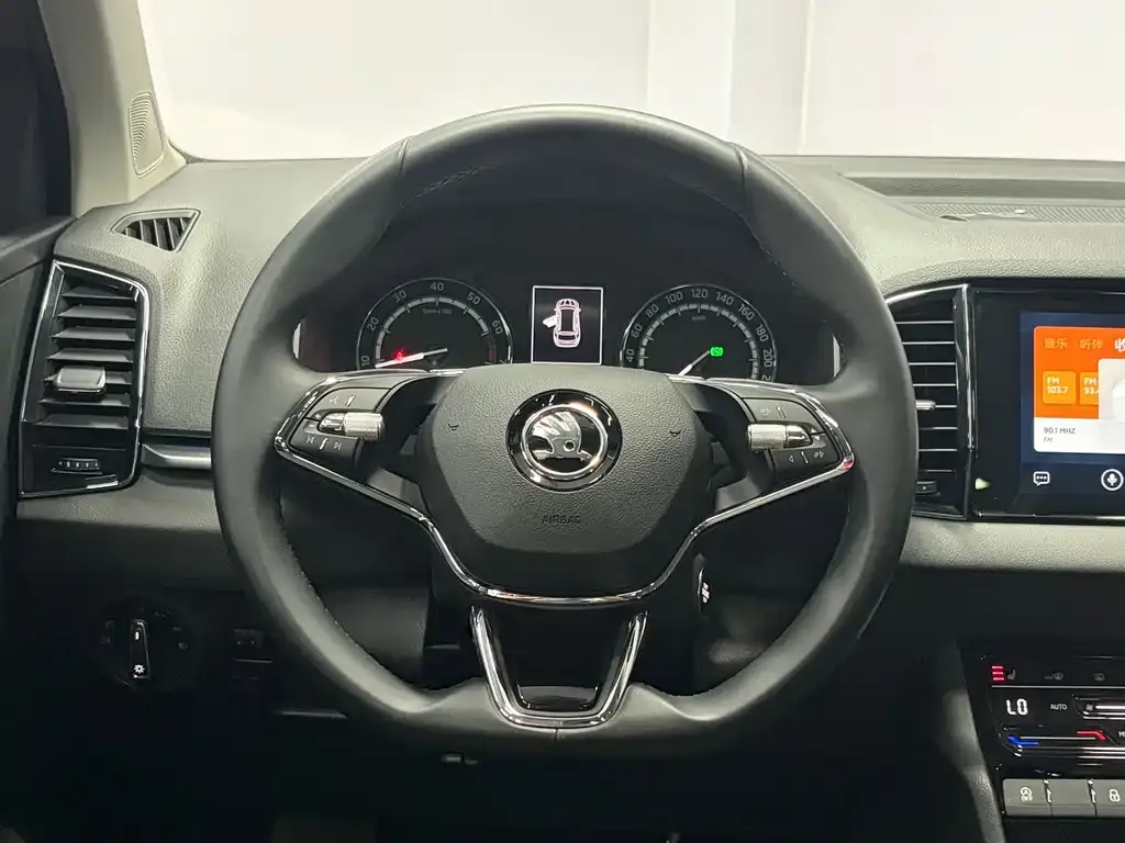 Skoda Karoq — фото 2