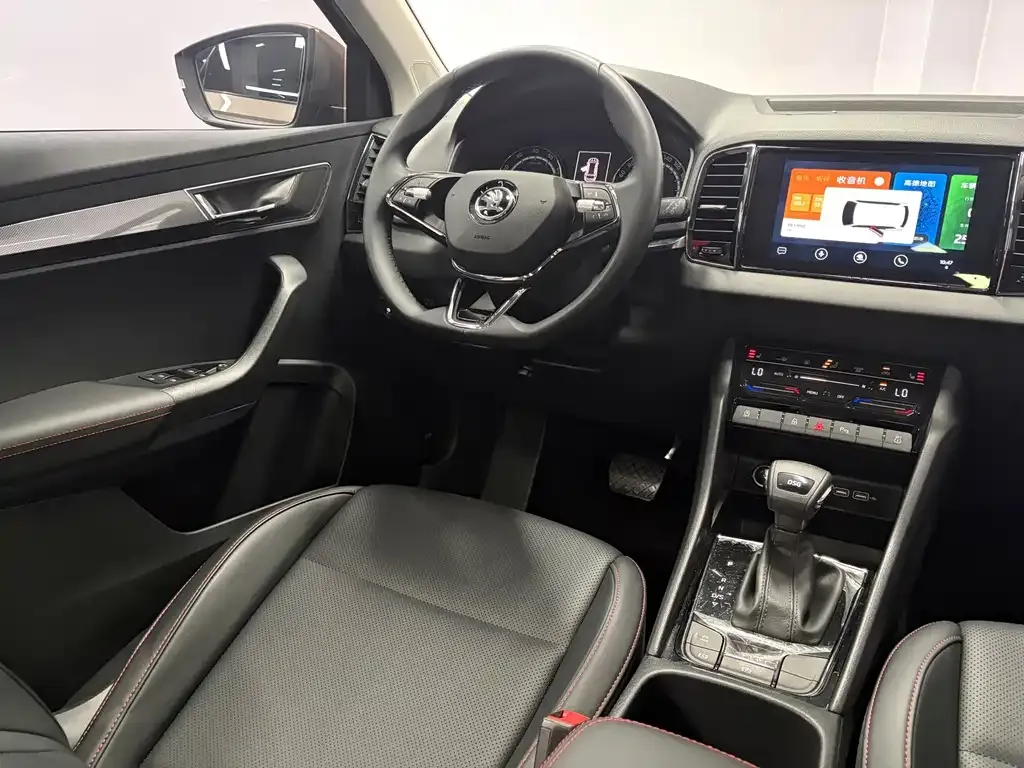 Skoda Karoq — фото 9