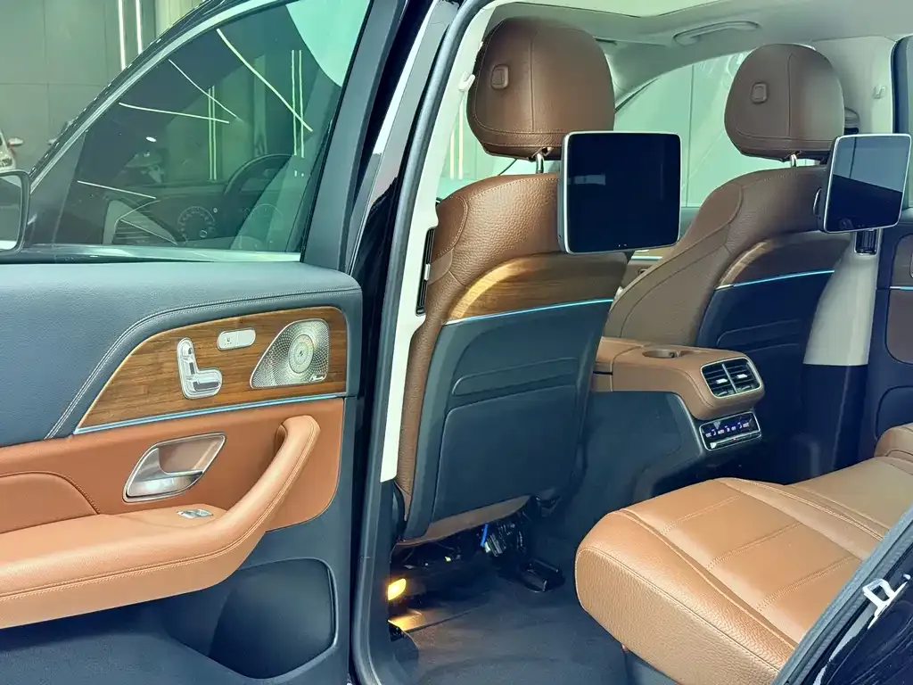 Mercedes-Benz GLS — фото 5
