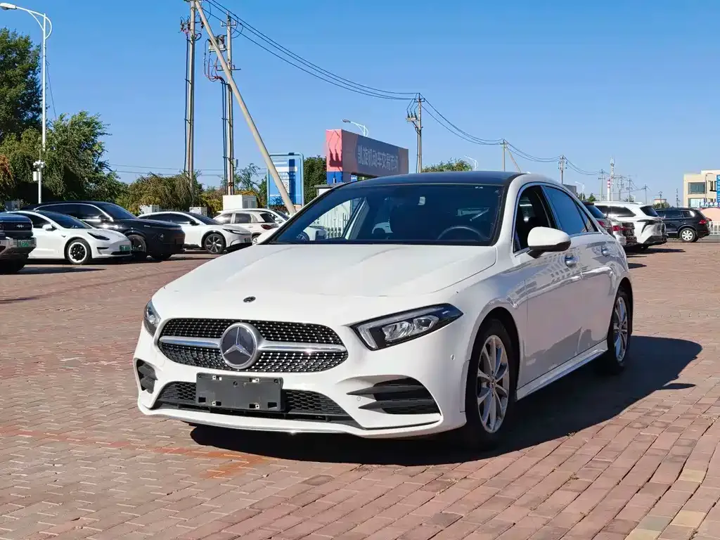 Mercedes-Benz A-Class — фото 1