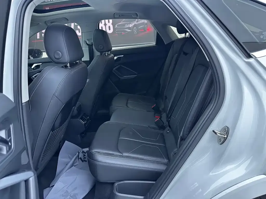 Audi Q3 Sportback — фото 3