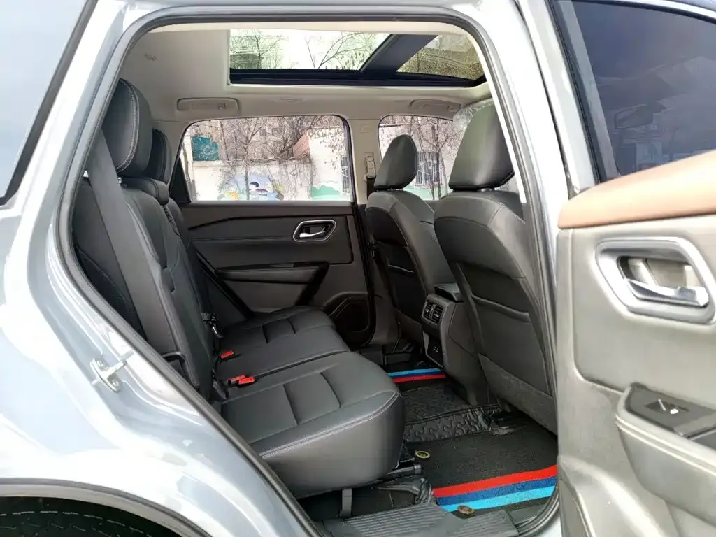 Nissan X-Trail — фото 10