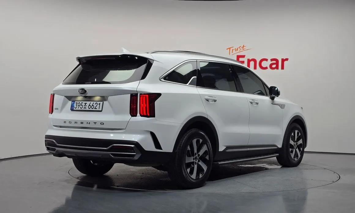 Kia Sorento — фото 4