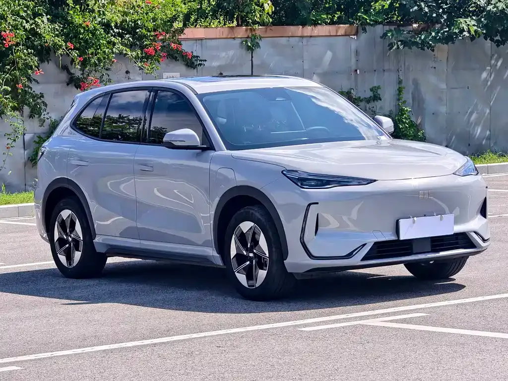 Geely Galaxy E5 — фото 10