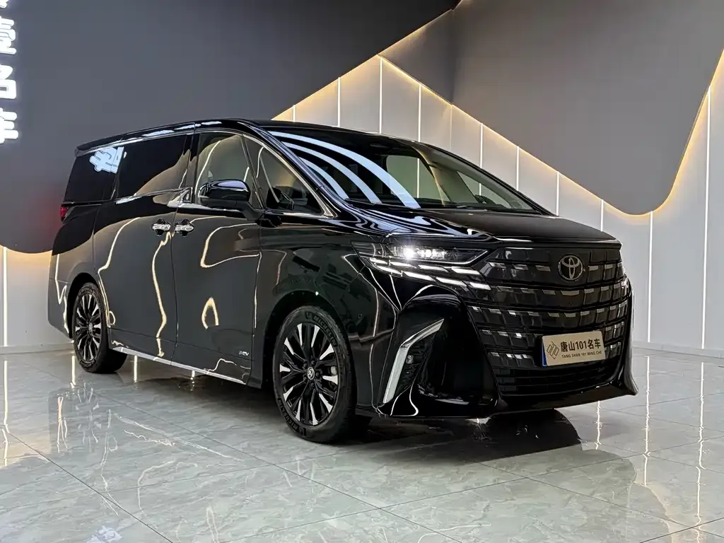 Toyota Alphard — фото 6