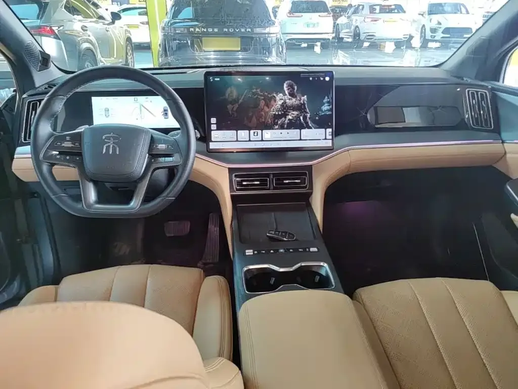 BYD L DM-i — фото 3