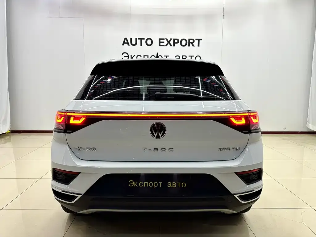 Volkswagen T-Roc — фото 5