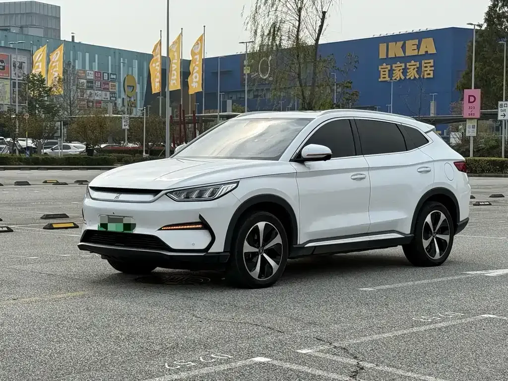 BYD PLUS New Energy — фото 1