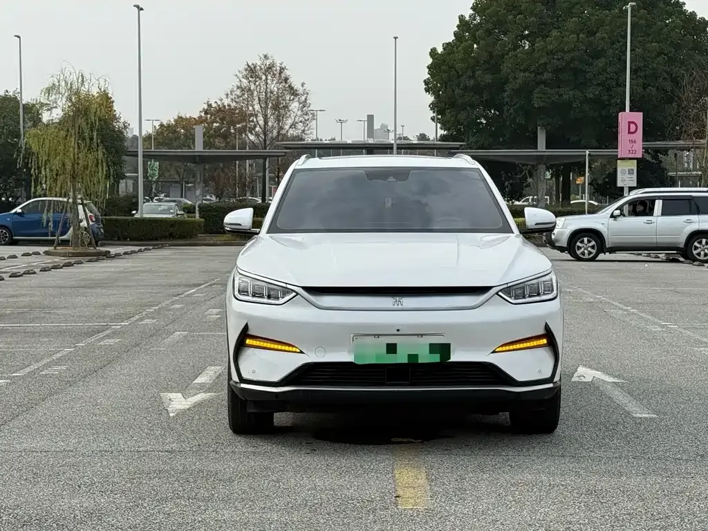 BYD PLUS New Energy — фото 7