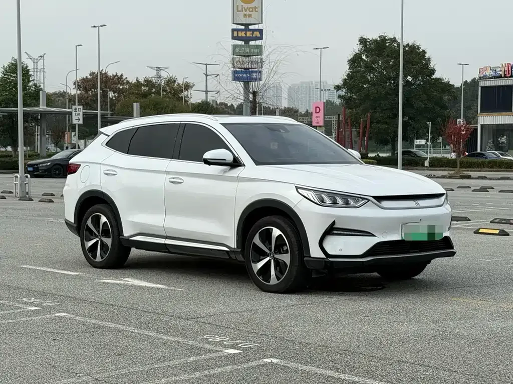 BYD PLUS New Energy — фото 10