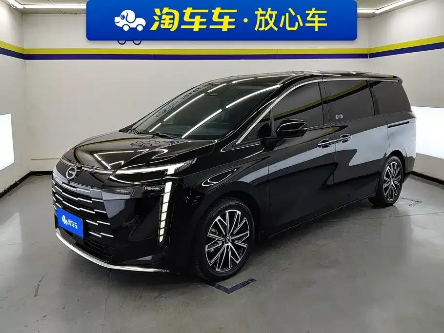 GAC Motor Trumpchi E8 — фото 1
