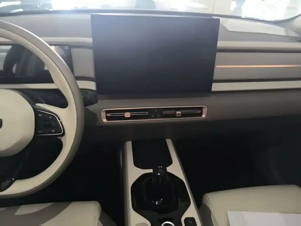 Geely Icon — фото 2