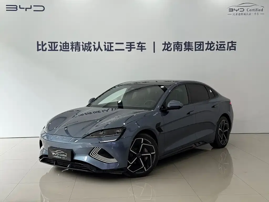 BYD Seal — фото 1