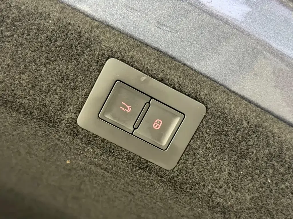BYD Seal — фото 8
