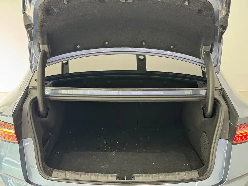 BYD Seal — фото 6