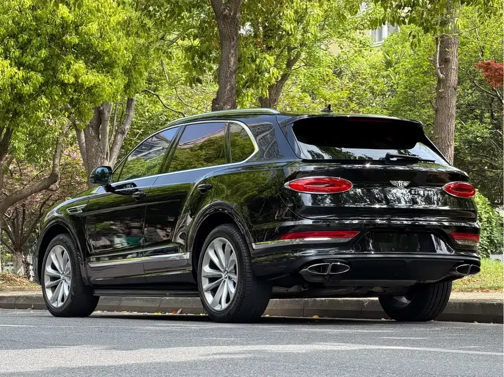Bentley Bentayga — фото 6