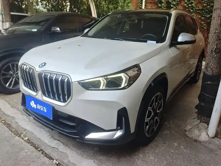 BMW X1 — фото 1