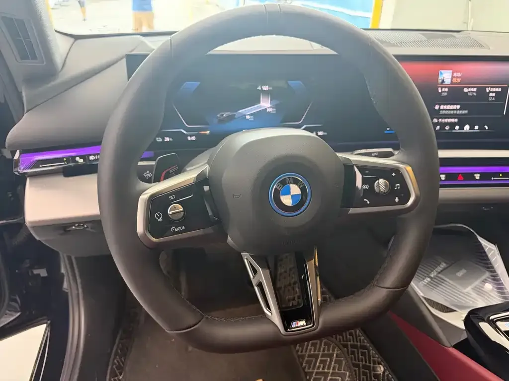 BMW i5 — фото 2