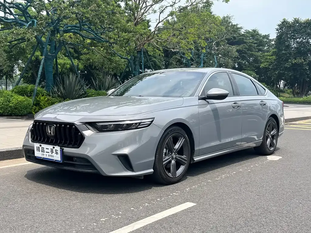 Honda Inspire — фото 1