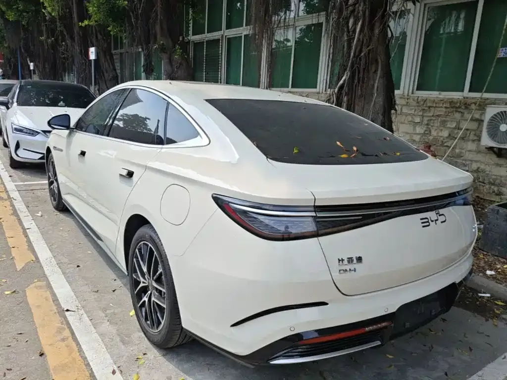 BYD Seal 07 DM-i — фото 4