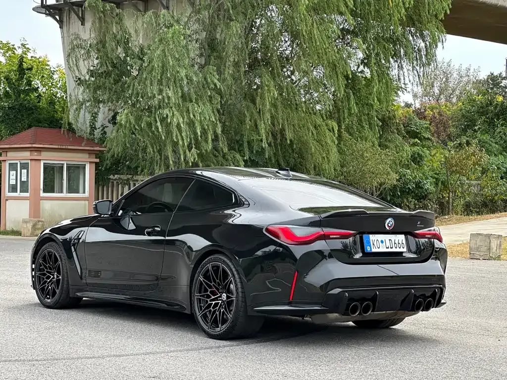 BMW M4 — фото 10