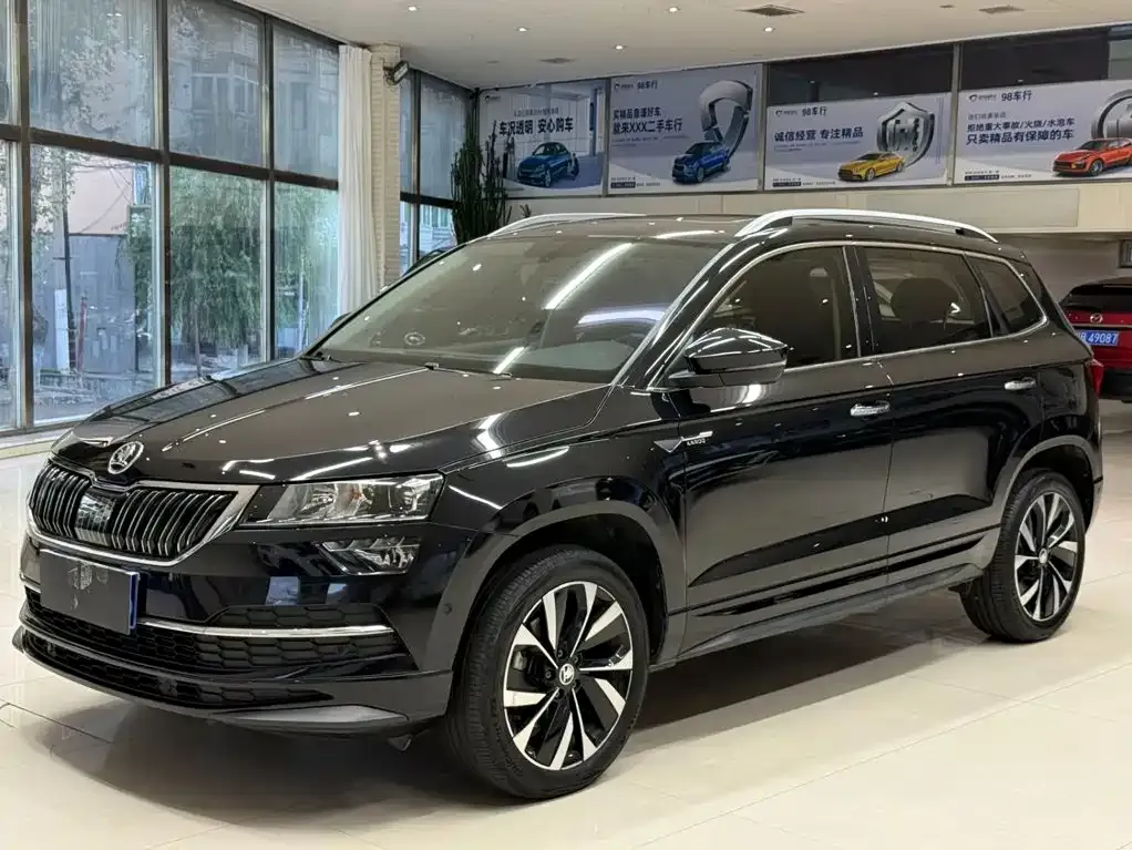 Skoda Karoq — фото 1