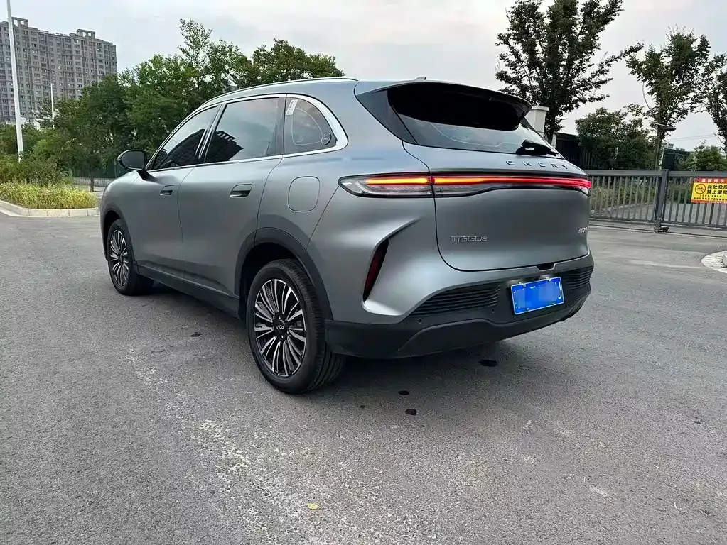 Chery Tiggo 8 — фото 10