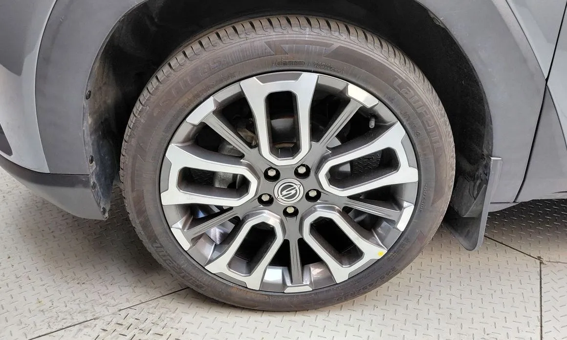 KG Mobility (Ssangyong) Torres — фото 8
