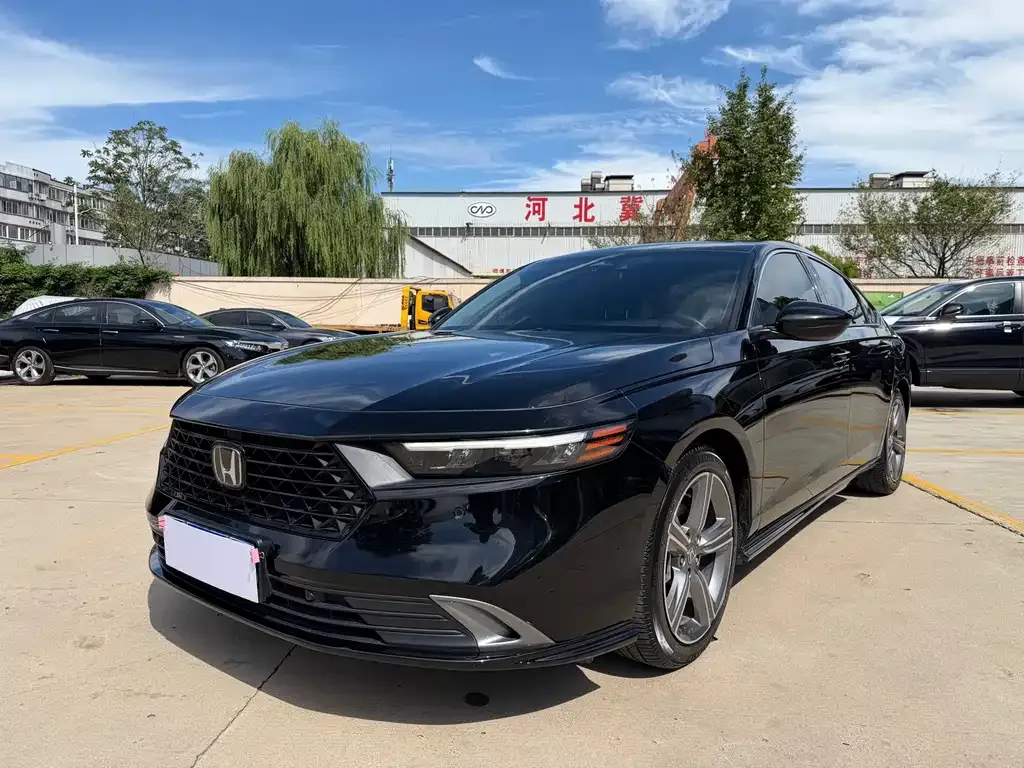 Honda Accord — фото 6