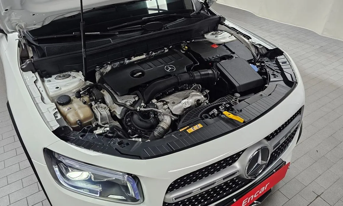Mercedes-Benz GLB-Class — фото 8