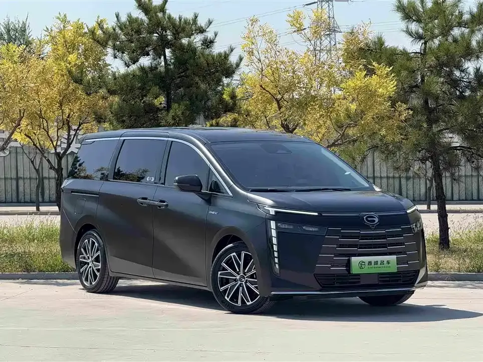 GAC Motor Trumpchi E8 PHEV — фото 10