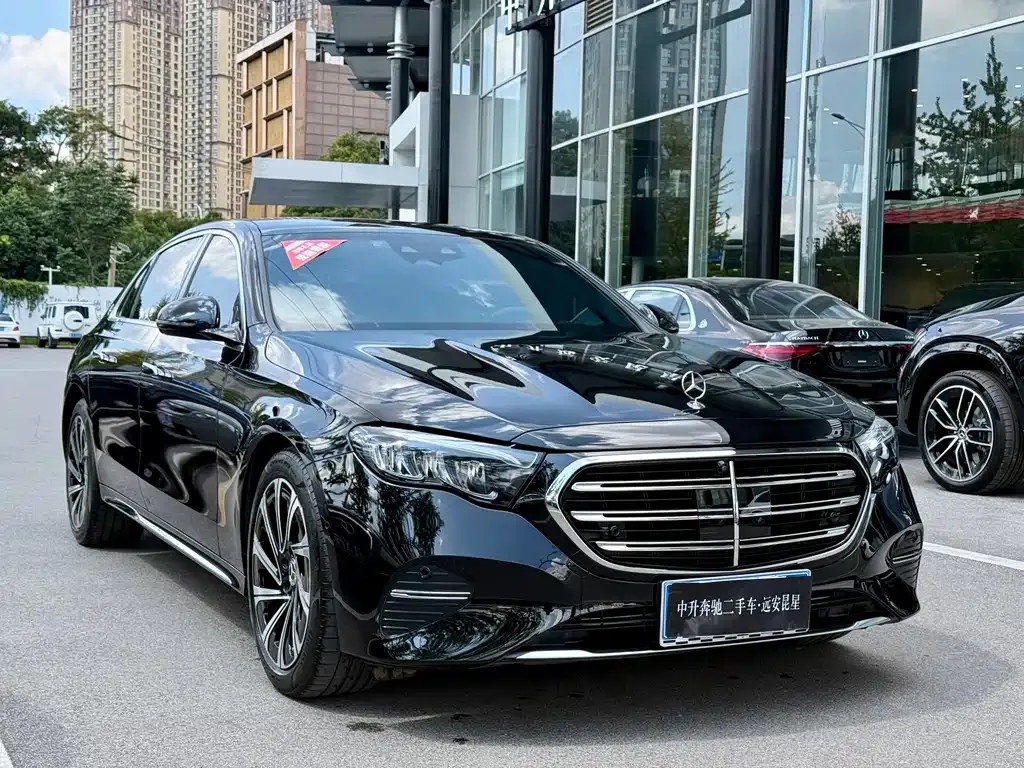Mercedes-Benz E-Class — фото 6