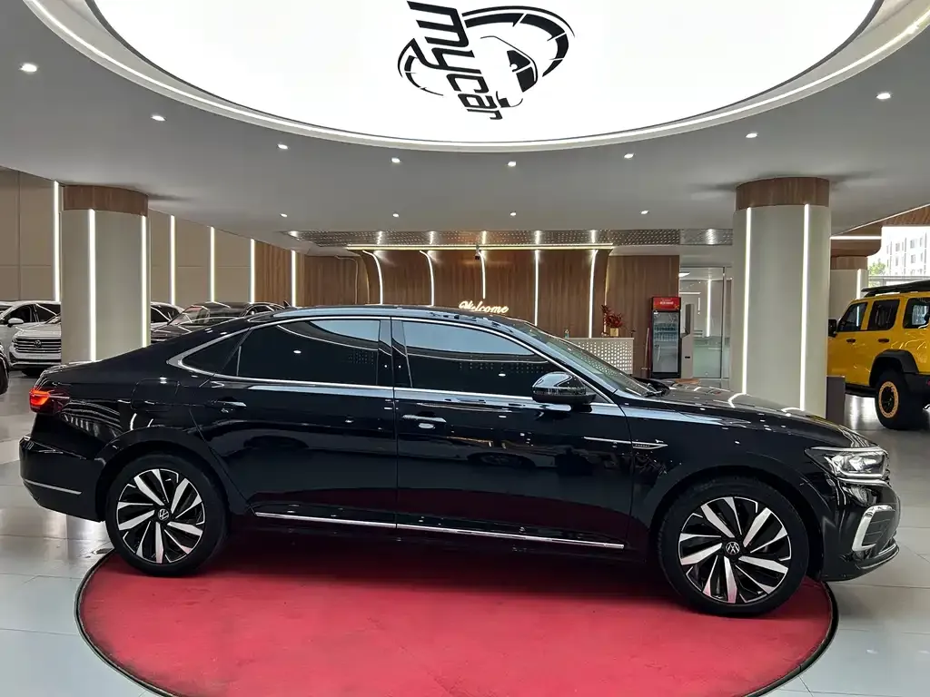 Volkswagen Passat — фото 5