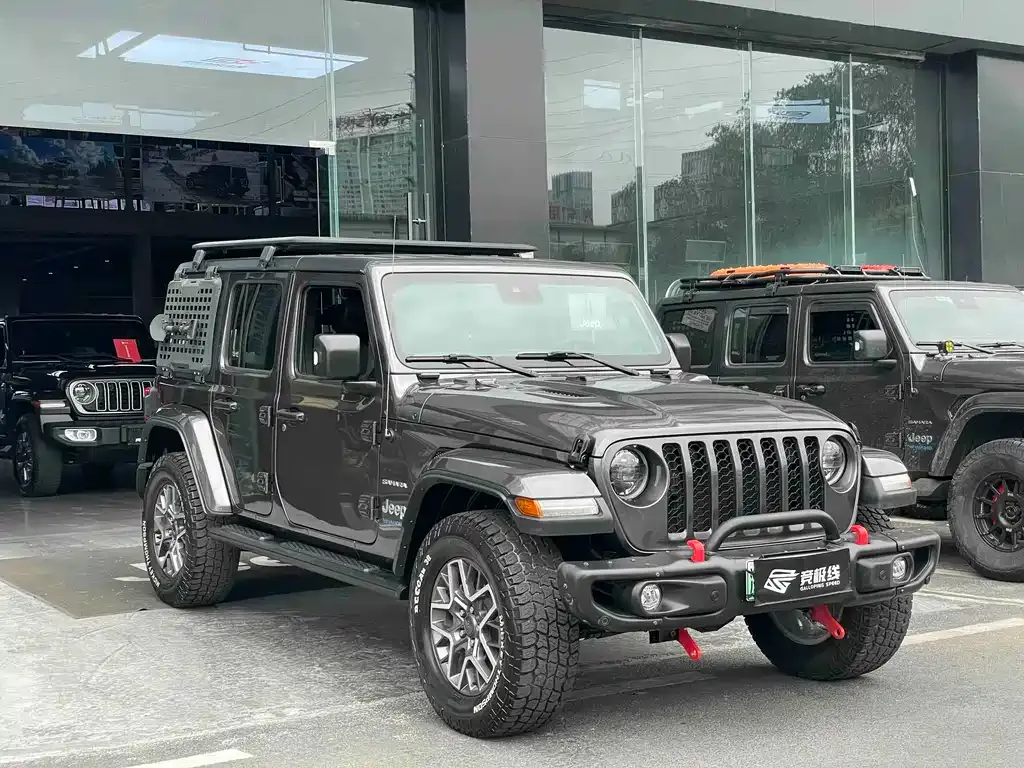 Jeep Wrangler PHEV — фото 10