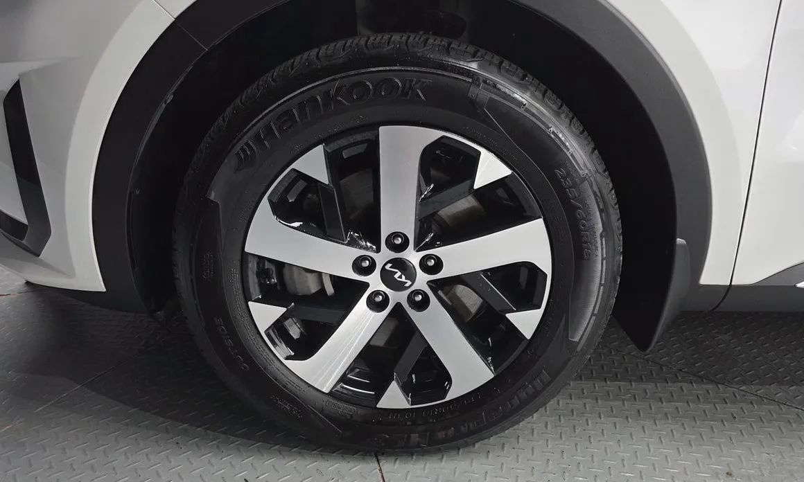 Kia Sorento — фото 8