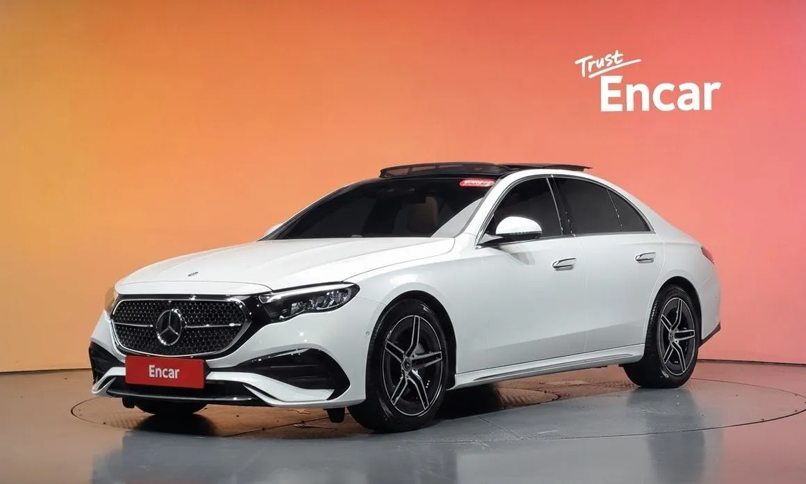 Mercedes-Benz E-Class — фото 1